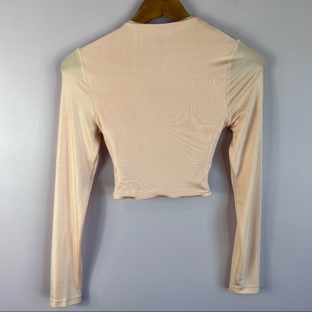 SIGNIFICANT OTHER Arta Long Sleeve Wrap Peach Crop Top Size US 2 Sold Out Online - Picture 5 of 15
